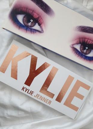 Kylie jenner the royal peach pallette4 фото