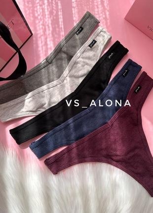 Хлопковые трусики стринги в рубчик victoria’s secret pink