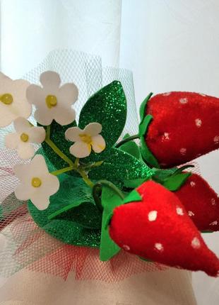 Обідок ободок на голову для дитячих свят полуниця ягода обруч полуниця