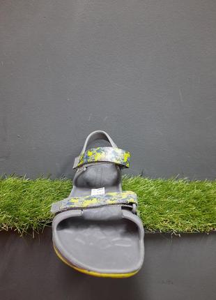 Сандалии женские