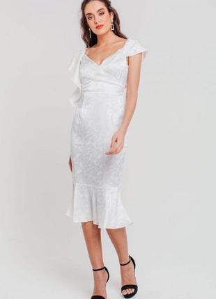 Нова біла сукня
