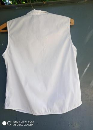 Классическая белая блузка без рукавов5 фото