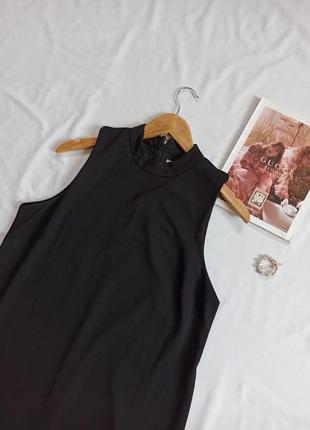 Базовое чёрное платье с высоким воротником/без рукавов/свободного кроя2 фото