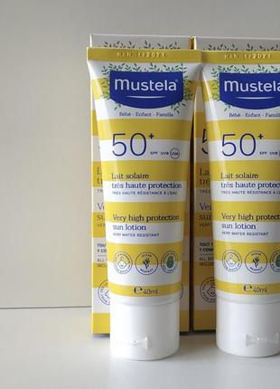 Сонцезахисне молочко mustela для тіла та обличчя spf50 +