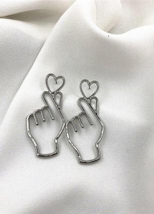 Серги рука з серцем пальці корейська символ повідомлення любові палець серце метал 20192 фото