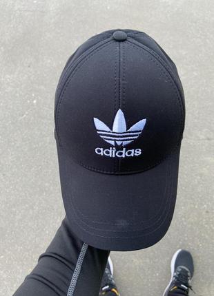 Кепка з лого adidas, бейсболка