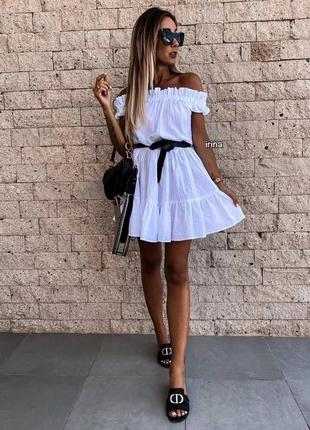 Стильное классическое классное красивое хорошенькое удобное модное трендовое простое платье белое1 фото