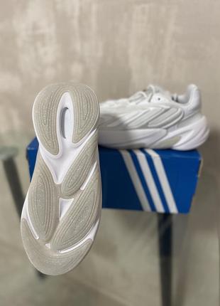 Оригинальные белые кроссовки от adidas4 фото