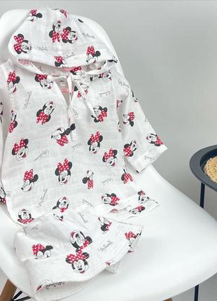 Туечка муслиновая с капюшоном принт мики маус для девочки8 фото