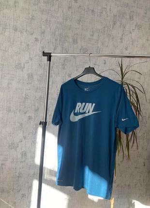 Футболка nike running run swoosh m