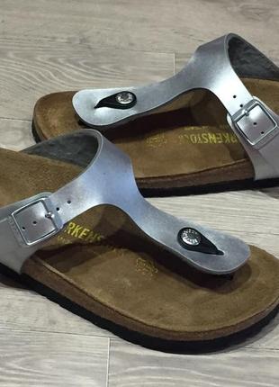 Босоніжки, сандалі, шльопанці, в'єтнамки, шльопанці birkenstock р. 37