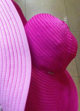 Шляпа малиновая  с широкими полями 18 см принимающая любую форму4 фото
