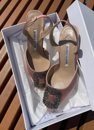 Туфли manolo blahnik пудровые6 фото