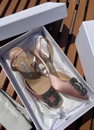 Туфли manolo blahnik пудровые4 фото