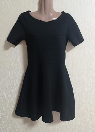 Маленькое черное базовое платье zara