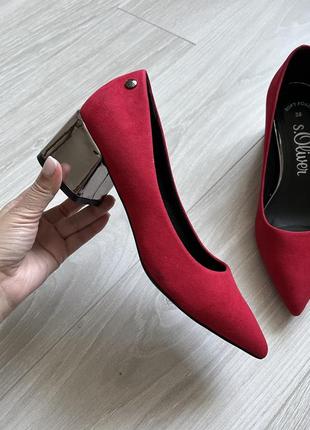 Крутые красные туфли s olivier