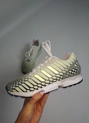Adidas flux xeno 2025 glow in the dark