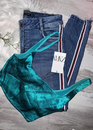 Джинсы с лампасами