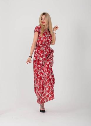 Повседневное женское платье макси в красном цвете с короткими рукавами2 фото