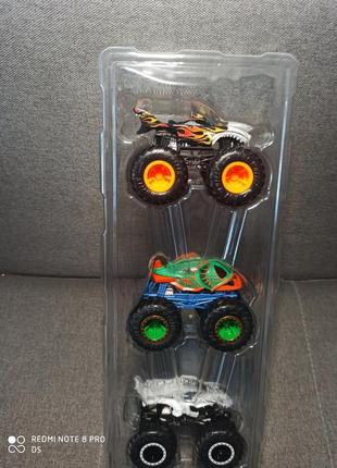 Машина машинка hot wheels monster truck хот вілс монстер трак піранья акула набір з 3 шт5 фото