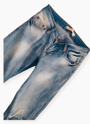 Идеальные скошенные джинсы дырки на коленях качество супер2 фото
