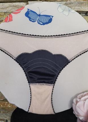 Трусики.