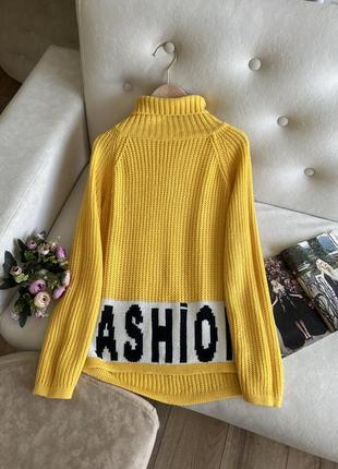 Яркий желтый свитер fashion