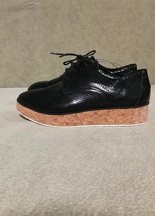 Шкіряні туфлі zign,іспанія