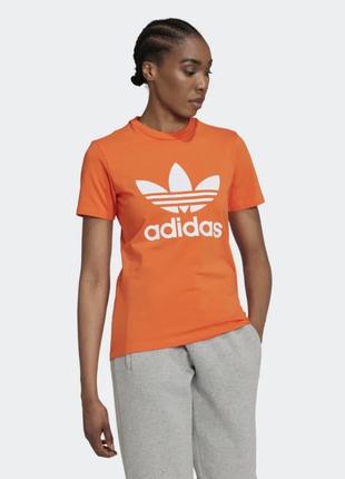 Футболка adidas