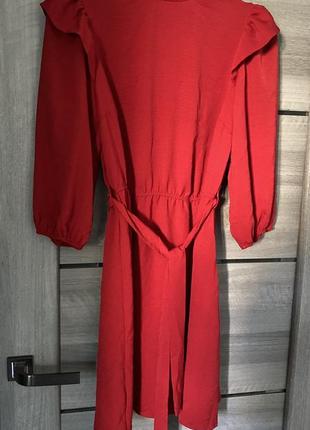 Красное платье new look