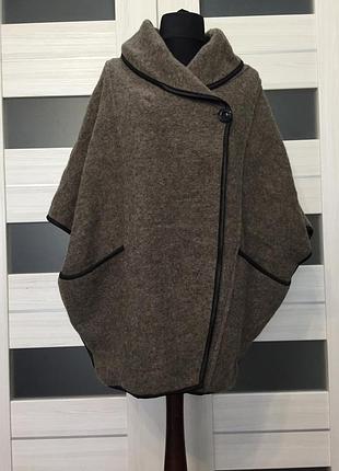 Безрукавка жилетка італія