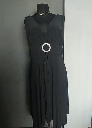 Оригінальне чорне плаття батал