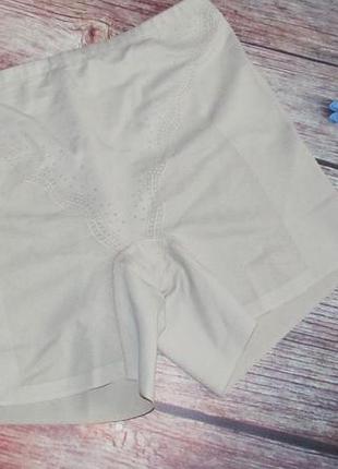 Класнючі втягуючі  коригуючі шорти