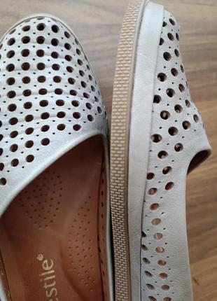 Балетки шкіряні нові