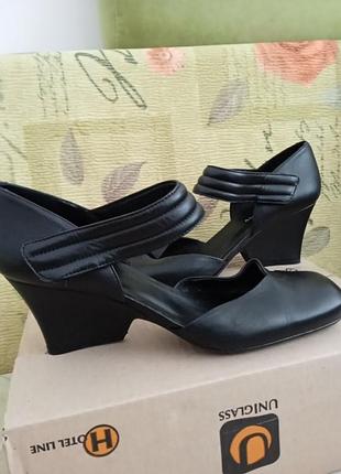 Туфли на танкетке р.39.5-40, испания