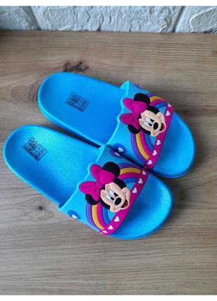 Силиконовые шлепанцы для девочки