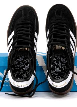 Кроссовки adidas spezial