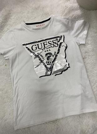 Футболка guess