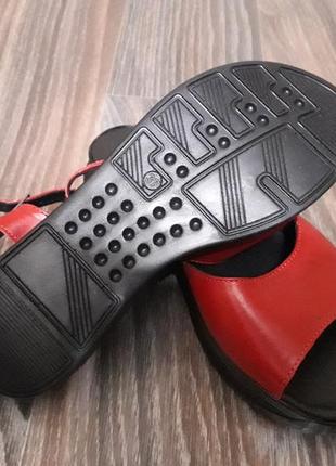 Босоножки женские кожа красные7 фото