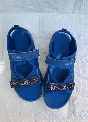 Сандалии clarks