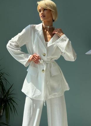 Летний льняной женский пиджак белого цвета1 фото