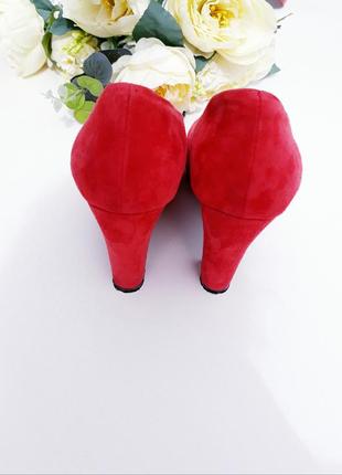 Алые туфли на удобной колодке алые босоножки с откритым носком4 фото