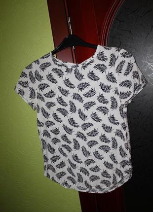 Вискозная блузка, блуза в листики, xs от h&m, англия1 фото
