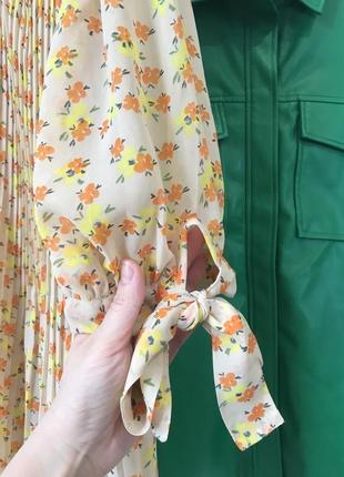 Новая бежевая плиссированная блуза в цветочный принт asos 🌿💛6 фото