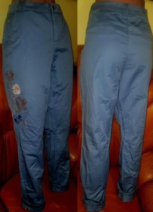 Легкі голубі штани c&a jessica р40 вишивка