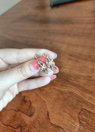 Сережки з медичного золота