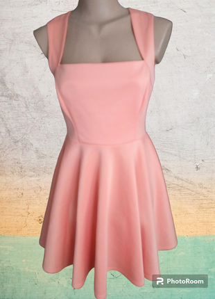 Сукня плаття літнє нарядне коктельне міні модна тренд ніжна пастель коротке нове недороге стильне силуетна по фігурі актуальна трикотажна однотонна