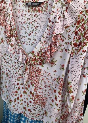 Блуза від zara у вишні/квіти2 фото