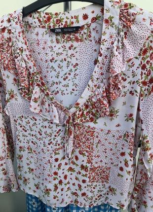 Блуза від zara у вишні/квіти4 фото