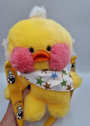 М'яка іграшка сумочка cafe mimi duck жовтого кольору на ремені.